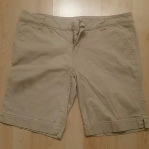 Khaki Shorts with Pink Sailboats